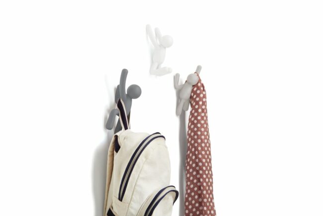 SET OF 3 BUDDY WALL HOOKS POLYPROPYLENE WHITE/BEIGE/GREY 7.62X16.51X7.62CM - Image 2