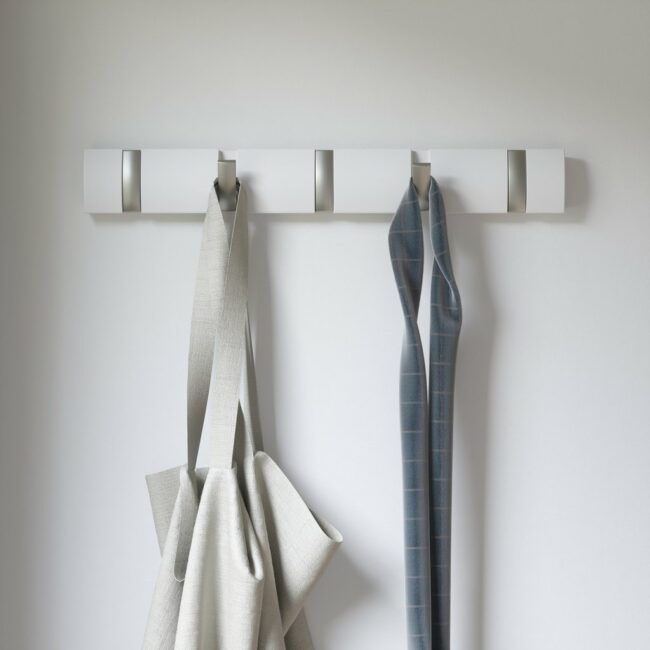 FLIP 5 WALL MOUNTED HOOKS 50.8X3.17X6.73CM - Image 6