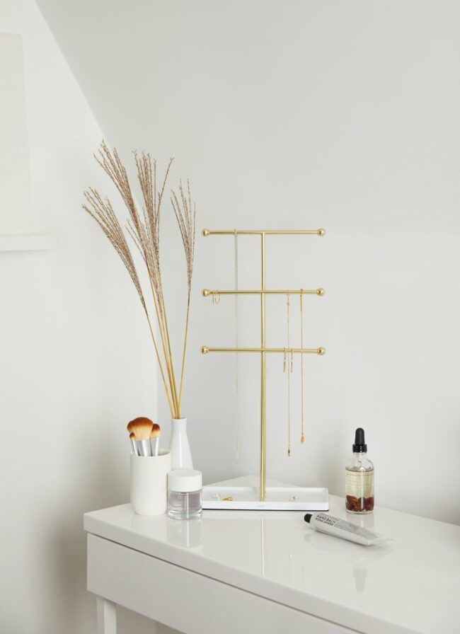 TRIGEM JEWELERY STAND WHITE/BRASS 23.5X10.16X48.26CM - Image 4