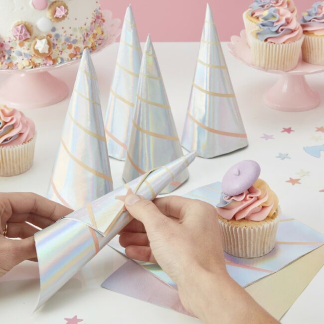 IRIDESCENT FOILED UNICORN HORN PAPER NAPKINS - 10PCS - Image 3