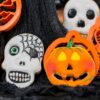 SET OF 2 SKULL & PUMPKIN PLASTIC COOKIE CUTTERS - Image 2