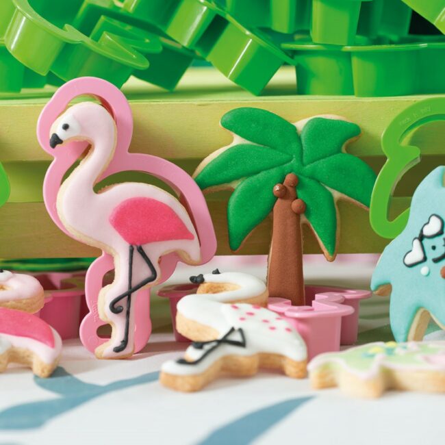 FLAMINGO AND PALM PLASTIC COOKIE CUTTERS 10/9.5XH2.2CM - 2PCS - Image 4