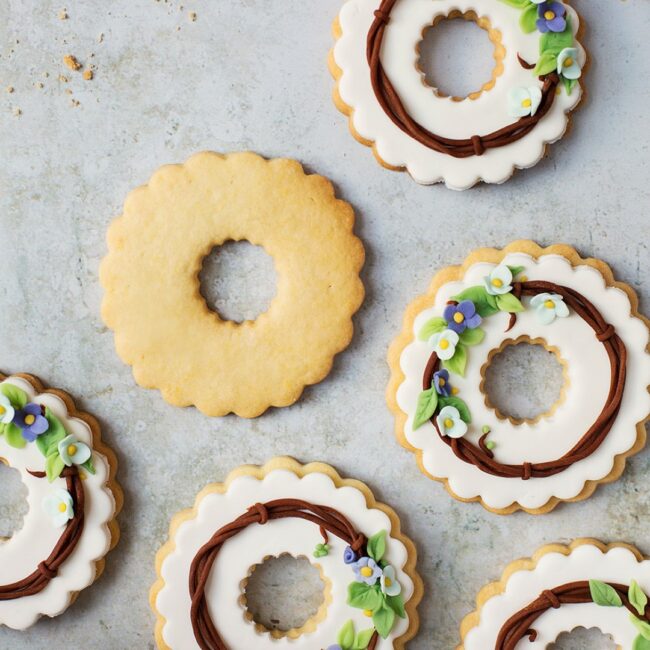 SET OF 6 ROUND SCALLOPED COOKIE CUTTERS - Image 5