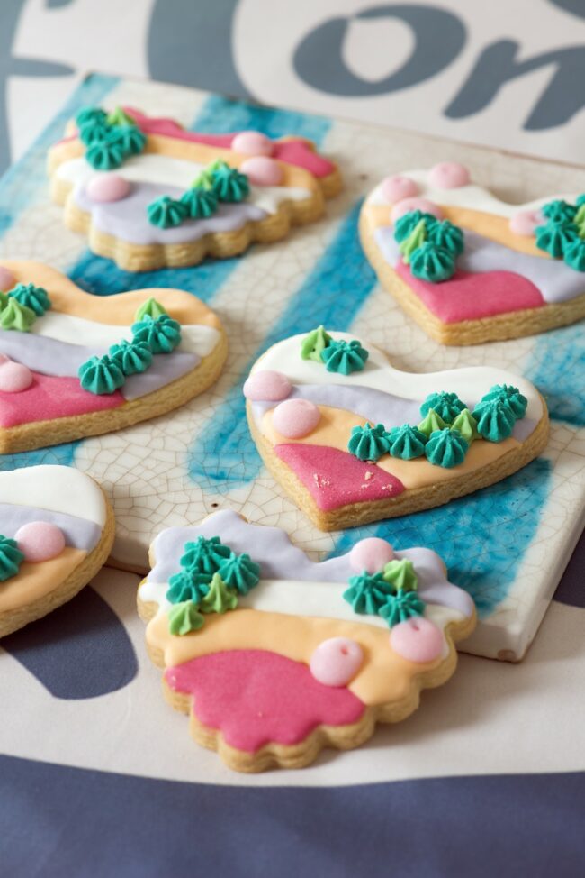 SET OF 4 HEART COOKIE CUTTERS - Image 5