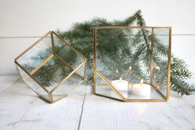 METAL CUBE AND GLASS GOLD