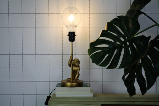 TABLELAMP SITTING MONKEY GOLD 14X14X37CM