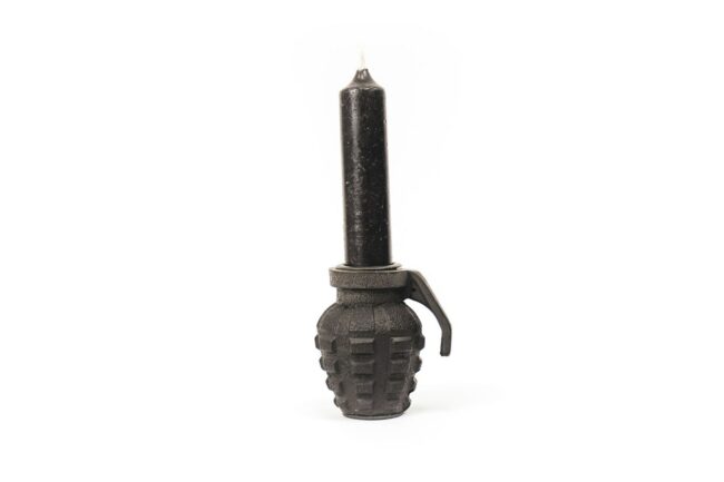 CANDLE HOLDER GRENADE BLACK 6X7X5CM