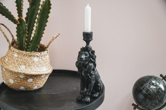 LION CANDLE HOLDER BLACK 15 X 27 X 8 CM - Image 2