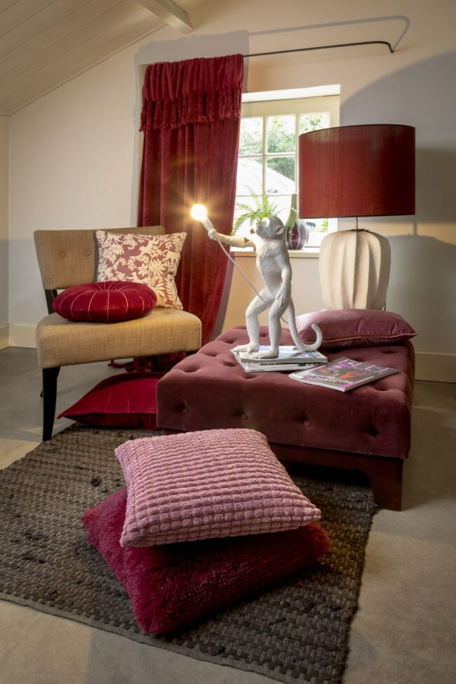 CUSHION COVER MAAN RED PLUM 50CM - Image 5
