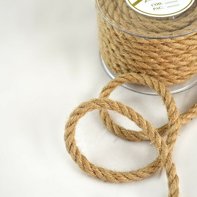 NATURAL THREE-LINE THREAD