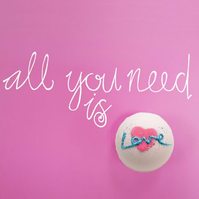ALL YOU NEED IS LOVE BATH BLASTER 160G - Image 3