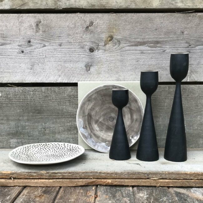 BLACK WOOD TEA LIGHT HOLDER LARGE 30X4.5X6.5CM - Image 3