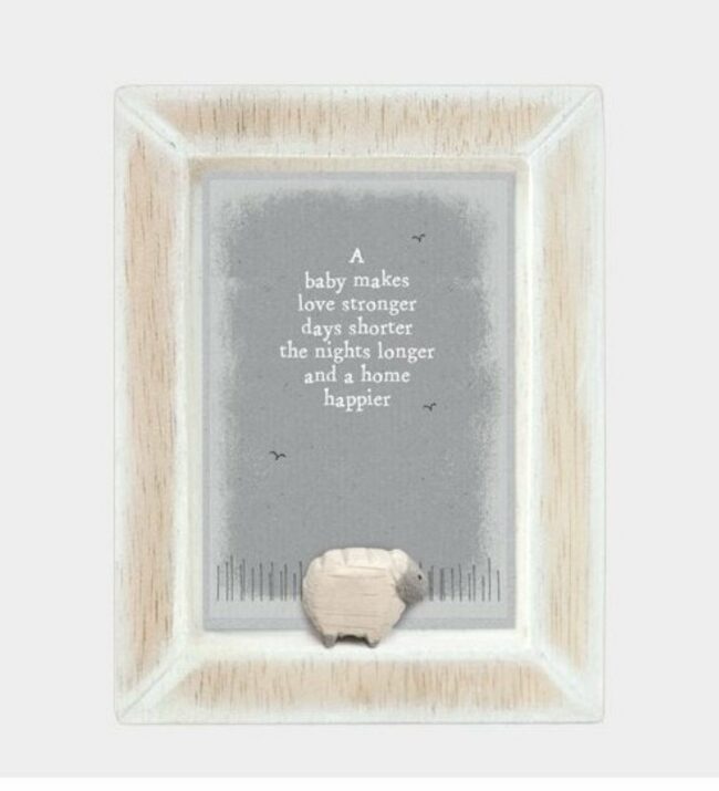 NURSERY PICTURE-A BABY MAKES 10X12.5X2.3CM