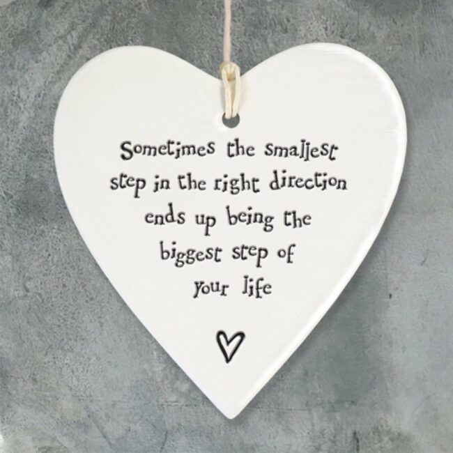 PORCELAIN HEART SMALLEST STEP 8.5X9.5X0.5CM