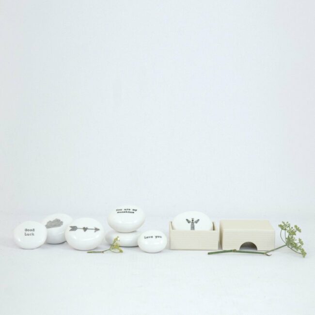 PORCELAIN PEBBLE - SHAMROCK/GOOD LUCK 3.2X2.8X1.5CM - Image 3
