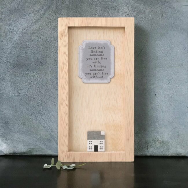 LONG BOX FRAME - LOVE IS NOT FINDING 20X10X2.5CM - Image 2