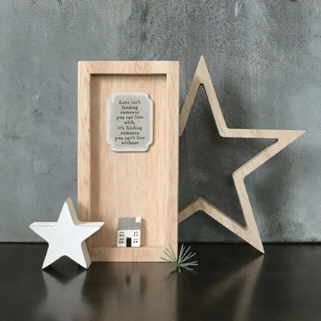 LONG BOX FRAME - LOVE IS NOT FINDING 20X10X2.5CM - Image 3