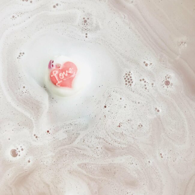 FELL IN LOVE WITH A SWIRL BATH BLASTER 160GR - Image 4