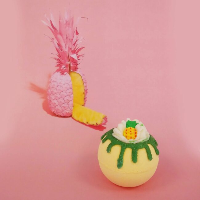 YOU'RE ONE FINE-APPLE BATH BLASTER - Image 3