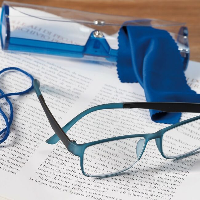 READING GLASSES TAGS ASSORTED