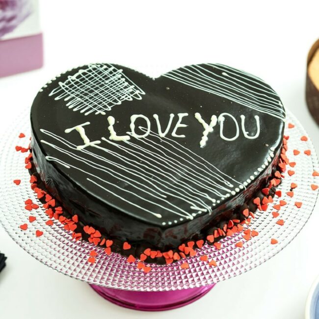 HEART BAKING PAPER PANS 700G 20.5X22.5X5CM 5PCS - Image 3