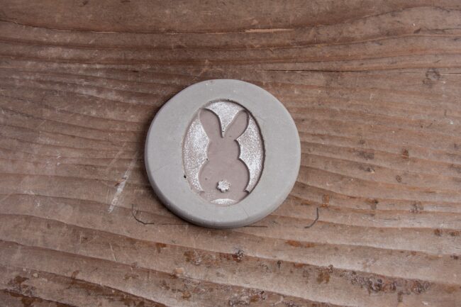 LABELS RABBIT OVAL - 55X40MM - Image 3