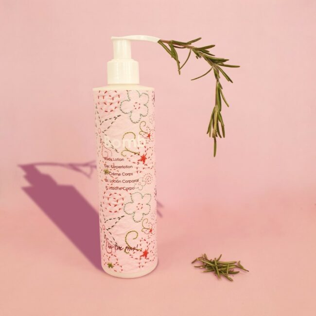 IN THE PINK BODY LOTION 300ML - Image 4