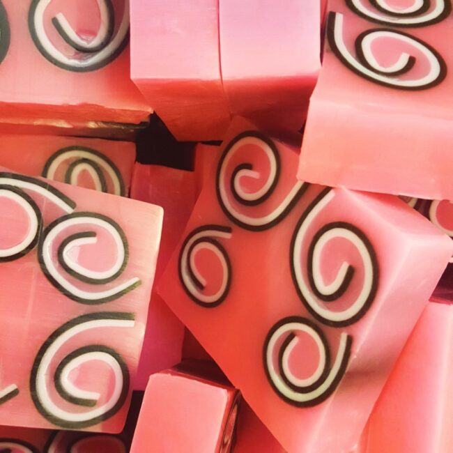 RING OF ROSES SOAP 1KG - Image 5