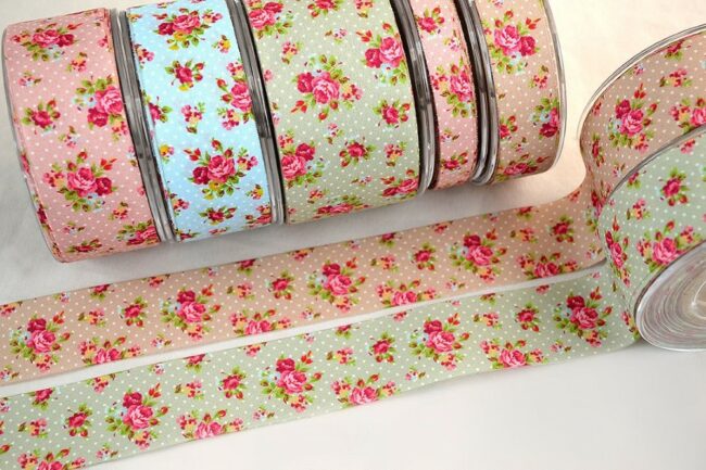 MICROFIBRE FLORAL WITH DOTS 2.3CMX25MT