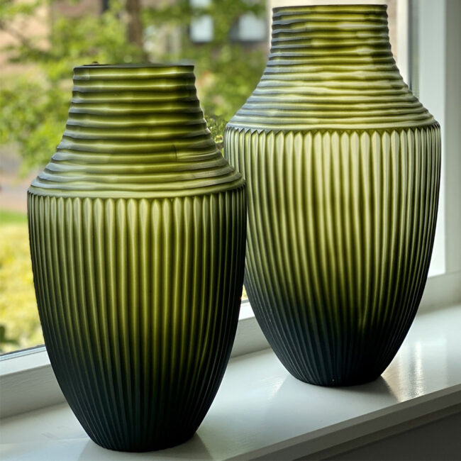 PETER S - GREEN GLASS VASE 29X17CM - Image 2