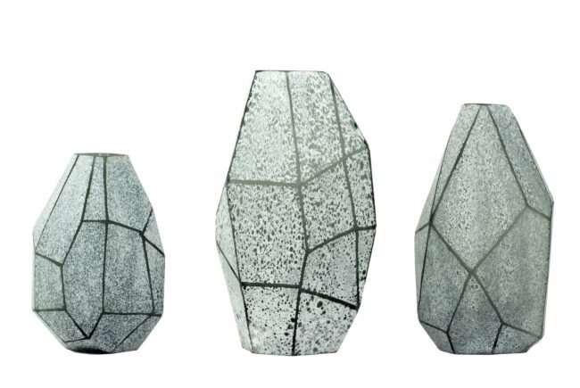 PEGASUS M - WHITE STONE GLASS VASE M28X20CM - Image 3