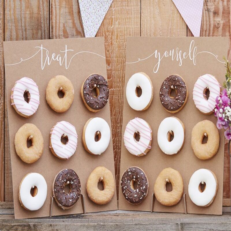 Etageres, Cake & Cupcake Stands