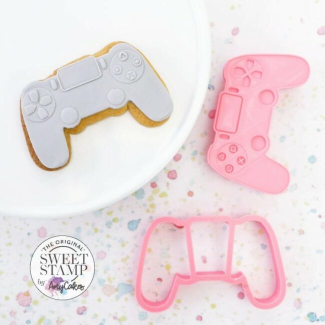 GAMER EMBOSSER & CUTTER SET OF 2