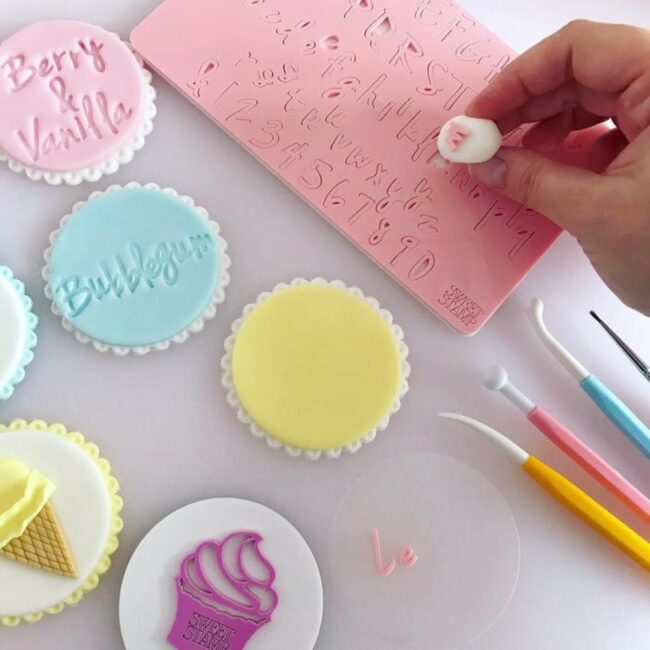 VANILLA STAMP SET UPPERCASE, LOWERCASE, NUMBERS & SYMBOLS - Image 4