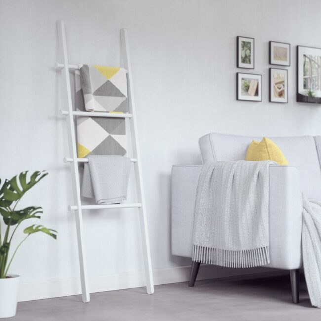 LEANA LADDER WHITE 51X4X152.4CM - Image 3