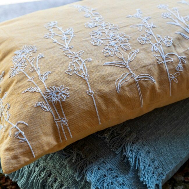 CUSHION COVER MADELIN GOLDEN GLOW 40X60CM - Image 3