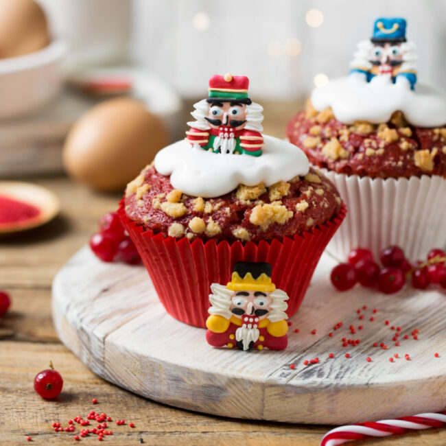 NUTCRACKERS SUGAR DECORATION - Image 3