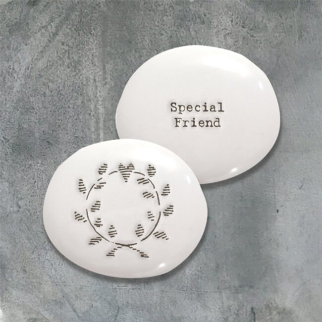 PORCELAIN PEBBLE STONE ''SPECIAL FRIEND'' 4X5X1.5CM - Image 3