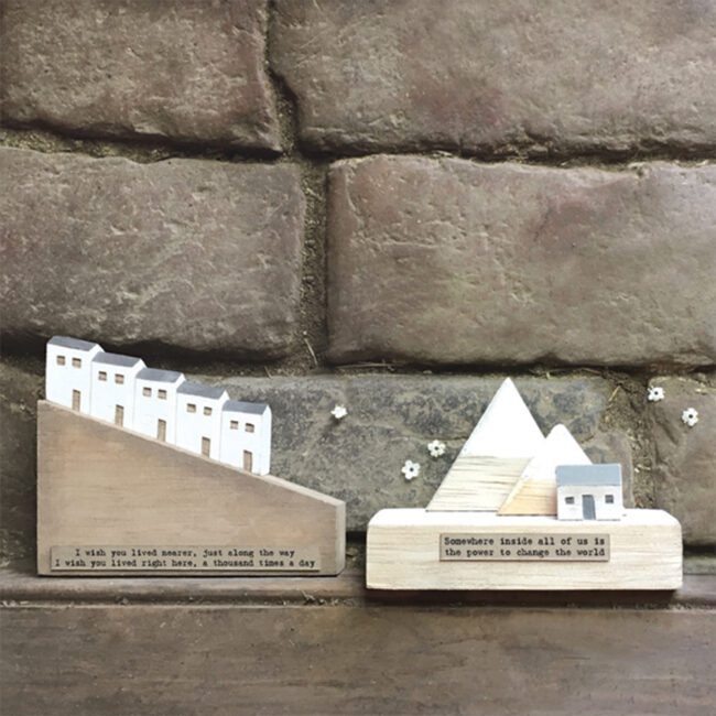 WOODEN SCENE MOUNTAINS ''SOMEWHERE INSIDE ALL OF US'' 10X10X4CM - Image 3