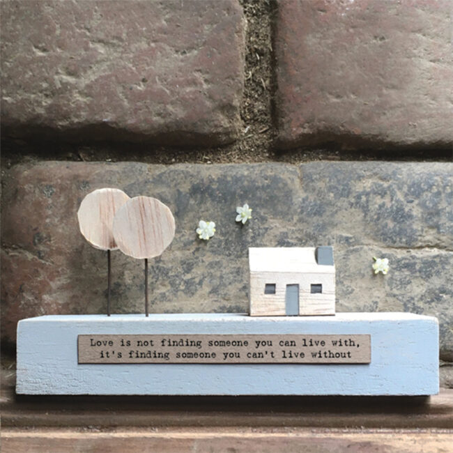 WOODEN SCENE HOUSE & TREES ''LOVE IS'' 6.5X12X4CM - Image 3