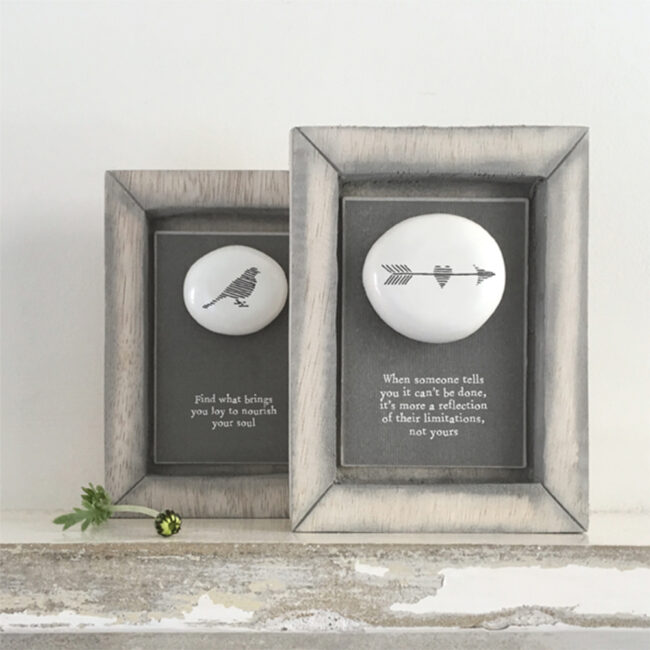 PEBBLE PICTURE ARROW ''WHEN SOMEONE TELLS YOU'' 10X12.5X2CM - Image 3