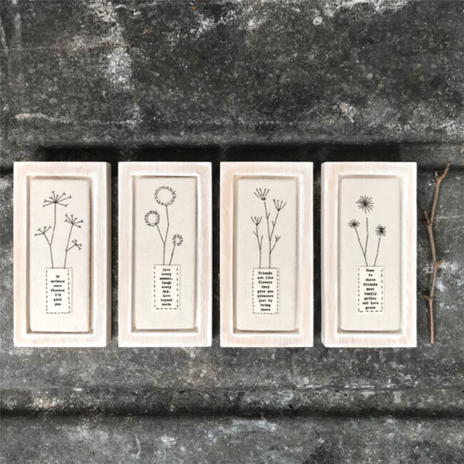 LONG BLACK THREAD PICTURE ''LIVE EVERY MOMENT'' 20X10X2.5CM - Image 4