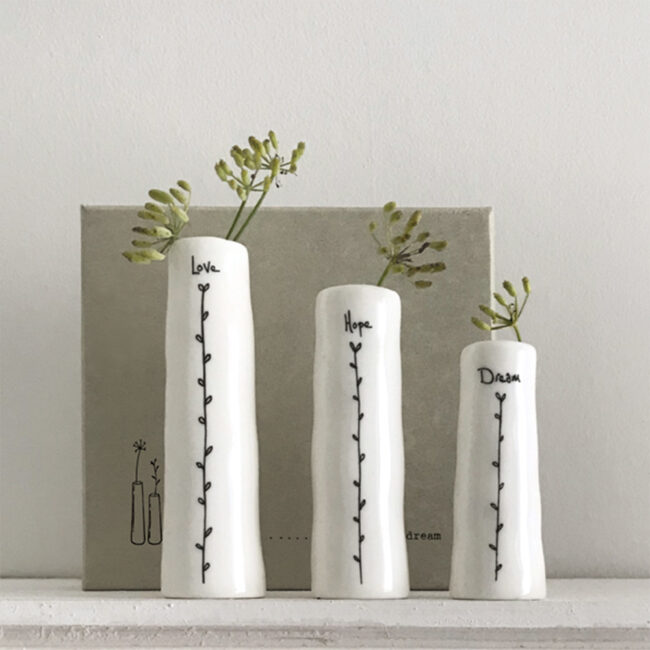 TRIO OF BUD VASES ''LOVE HOPE DREAM'' 11.5X12.5X3.5CM 3PCS - Image 3
