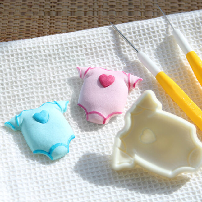 SET OF 2 JEM POP IT BABY GROW MOULDS 47X45MM & 31X30MM - Image 3