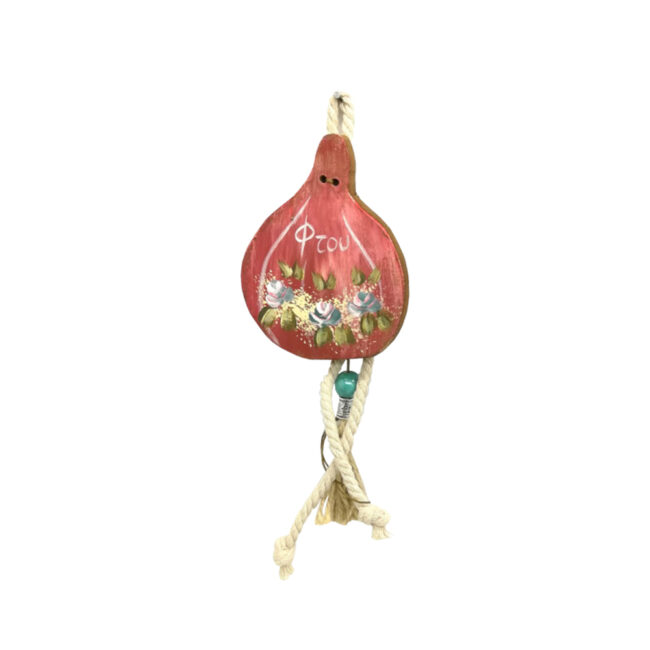 WOODEN CHARM GARLIC RED 9X11CM