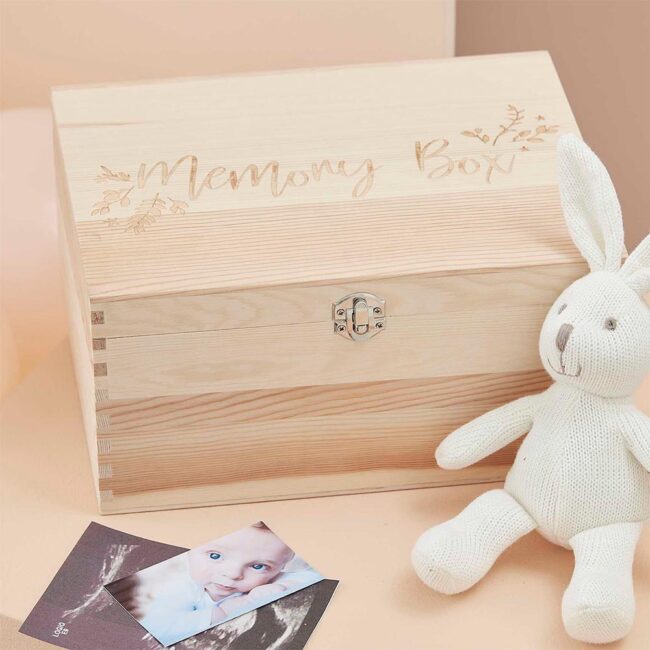 KEEPSAKE MEMORY BOX WOODEN 20.5X28X13.5CM - Image 3