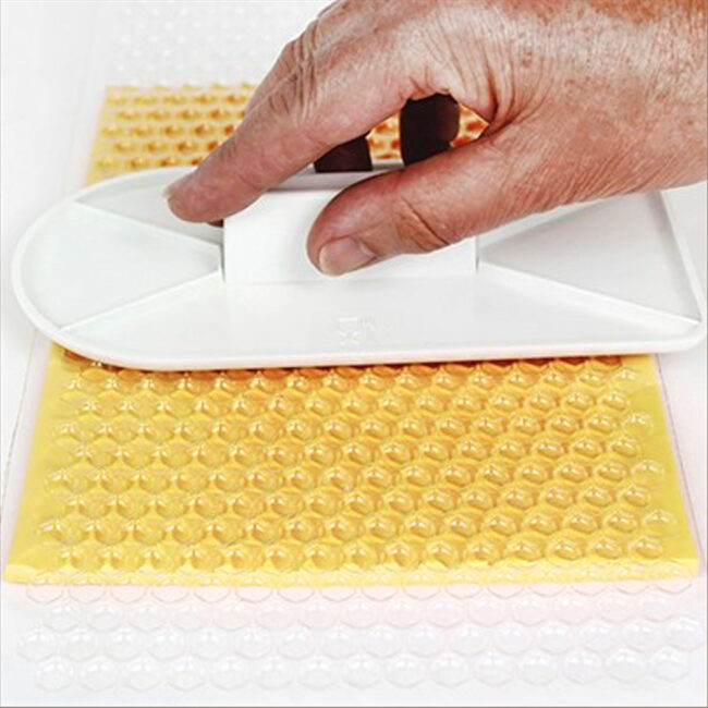 HONEYCOMB IMPRESSION MAT 150X305MM - Image 3