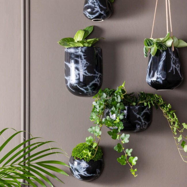 WALL PLANTER OVAL WIDE MARBLE PRINT BLACK 10.8X9.5CM - Image 4