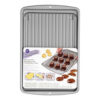 SET OF BAKING PAN 38.7X26X1.9CM & COAT GRID 35.5X25.4CM