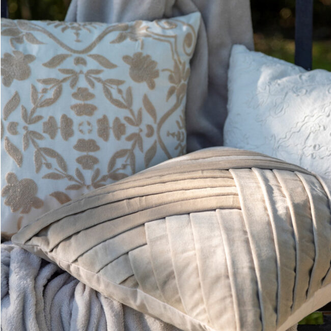 CUSHION COVER GIDI COTTON PUMICE STONE IVORY 45X45CM - Image 3